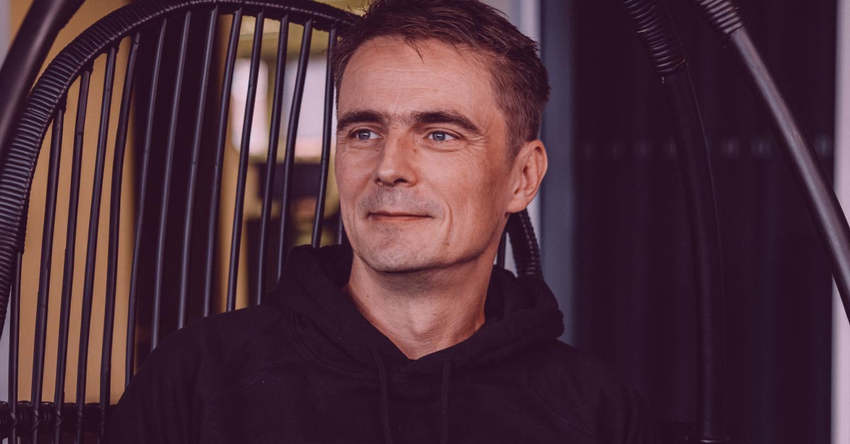 Miten sähköisen allekirjoittamisen tietoturva ja säädöstenmukaisuus varmistetaan tarkasti säännellyillä toimialoilla?